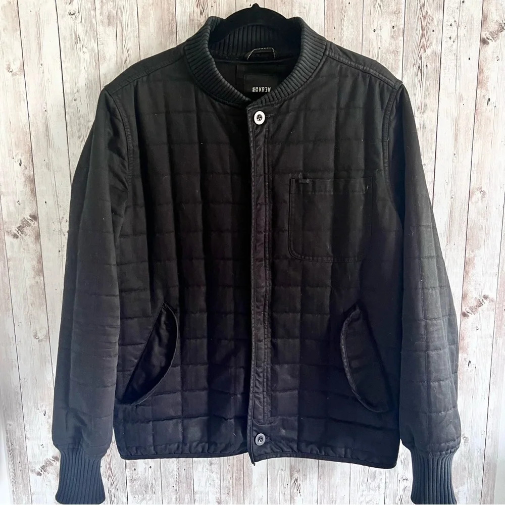 Krew Men’s Quilted Bomber Jacket